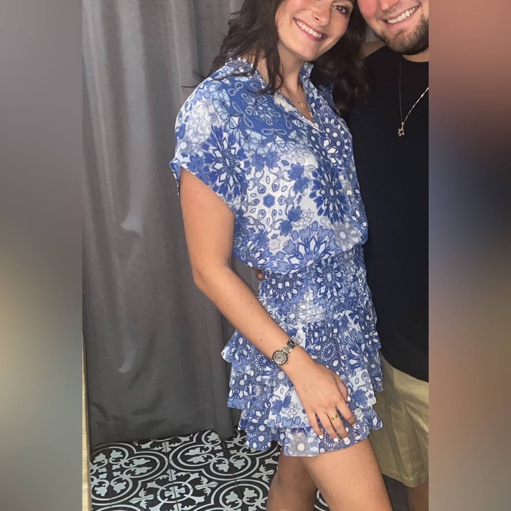 Mis Los Angeles XS Blue Floral Dress